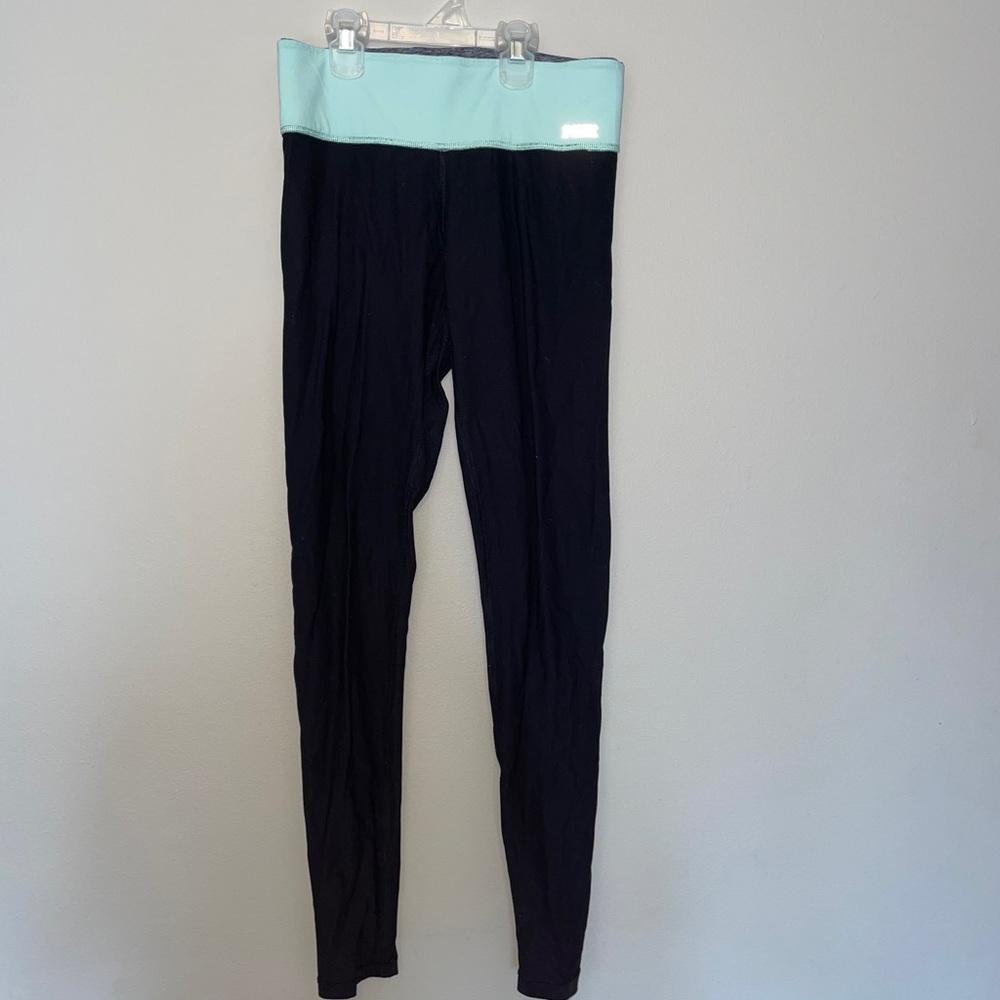Pink Reversible Leggings With Hidden Pocket